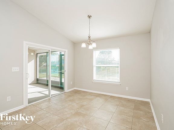 5th image of 119 Old Field Ln