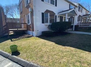 240 Sunnyridge Ave APT 100, Fairfield, CT 06824