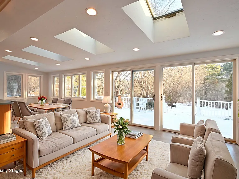 241 Wrentham Rd — Photo 3