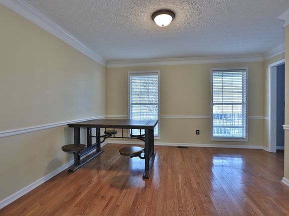 4th image of 1265 Penncross Ct SW