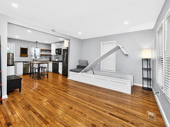 5th image of 543 Miami Ave