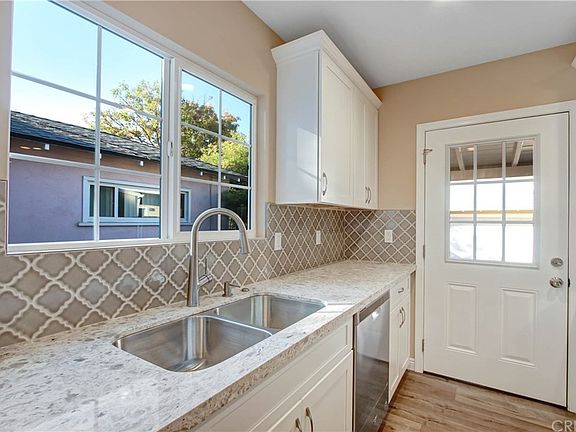 3rd image of 6927 Forbes Ave