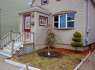 26 Fremont St, Winthrop, MA 02152