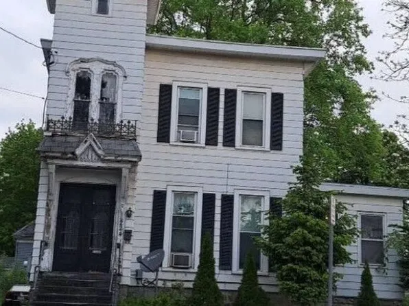 224 Lenox Ave, Oneida, NY 13421