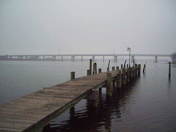 120'Pier w/ 220 electric