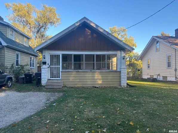 2222 N Ellis St, Peoria, IL 61604