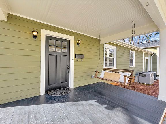 3rd image of 115 Brookway Dr