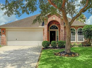 878 Schooner Cove Ln, League City, TX 77573
