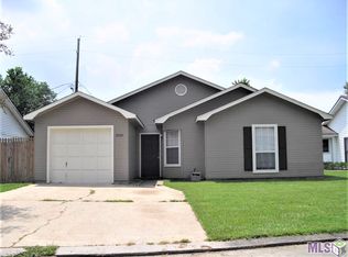 37435 W Hillside Dr, Prairieville, LA 70769