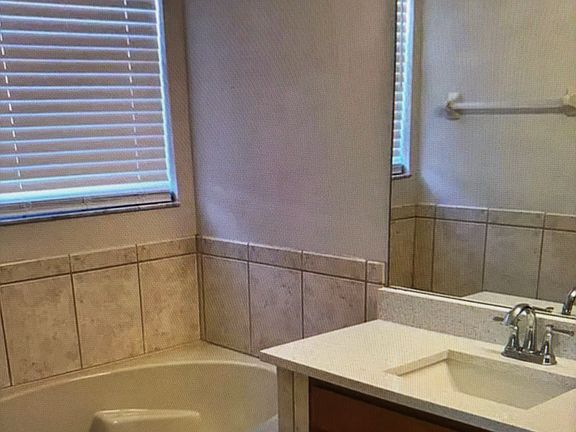 5th image of 5330 Santa Ana Dr