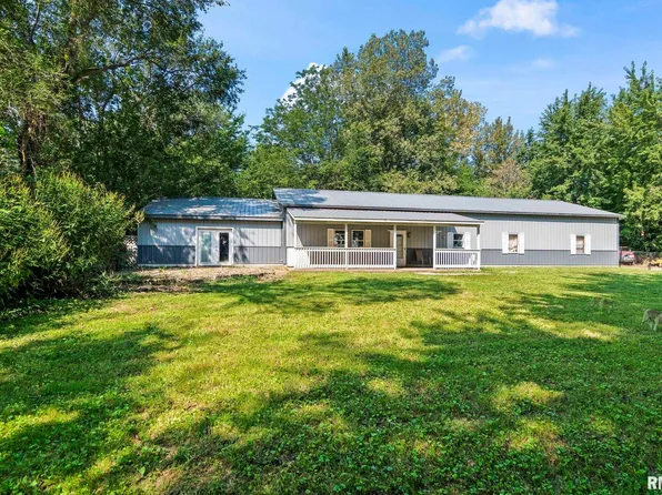 1325 Stanton Airport Rd, Riverton, IL 62561