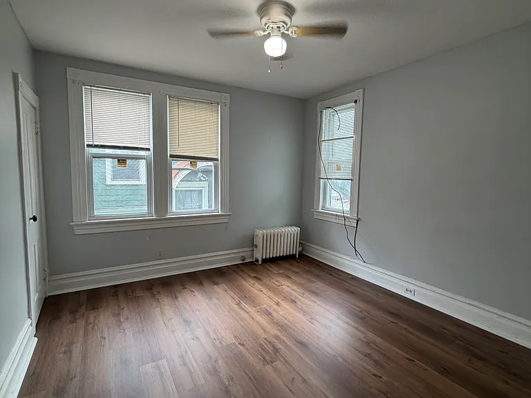 35 Simpson St #2 — Photo 6