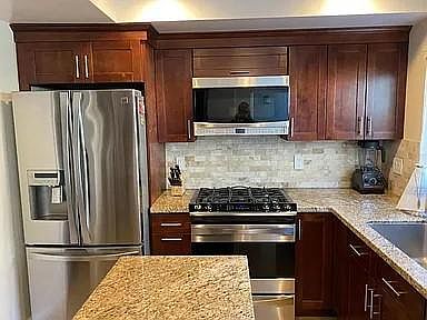 5th image of 884 Neptune Ct