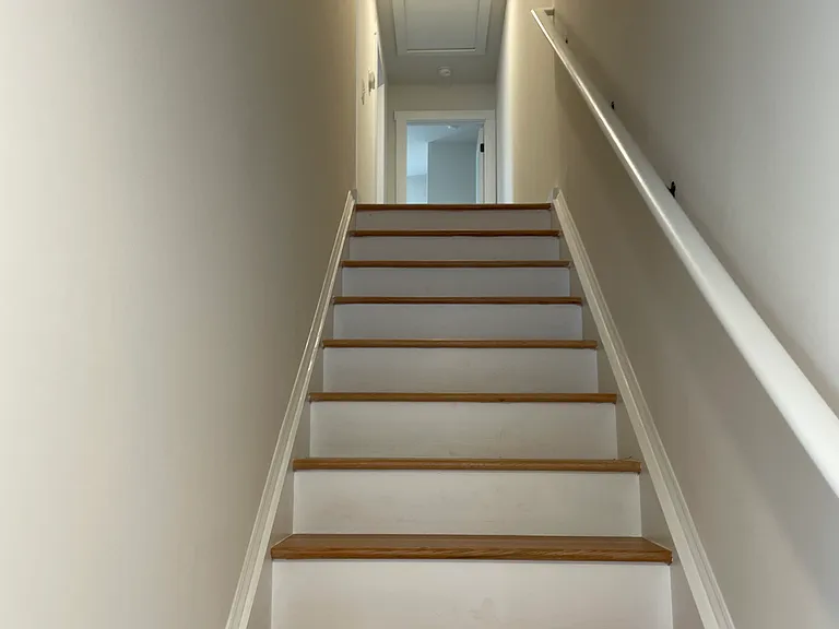 212 King St — Photo 21