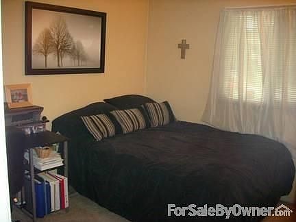 Small gate behind the house