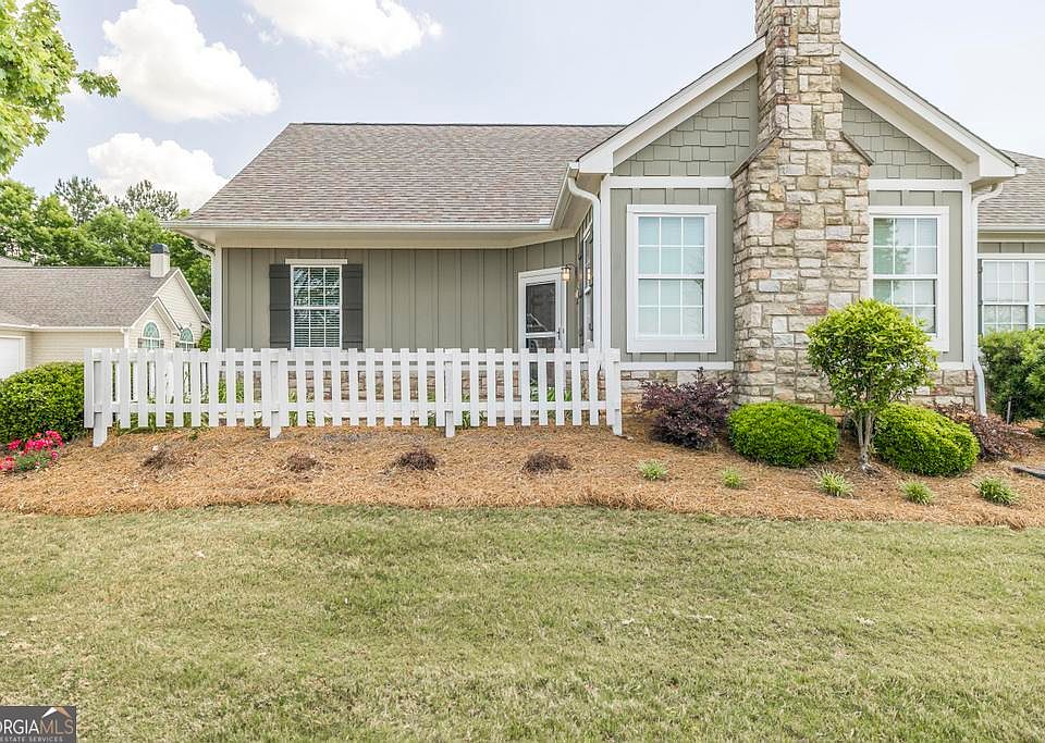 1st image of 408 Nandina Ct