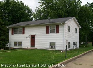 321 W Barsi Blvd APT 1, Macomb, IL 61455