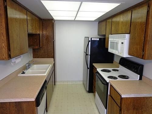 3rd image of 5891 El Zuparko Dr APT 2