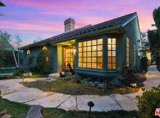 13834 Magnolia Blvd, Sherman Oaks, CA 91423