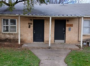 Dismount 3921-23, Dallas, TX 75211