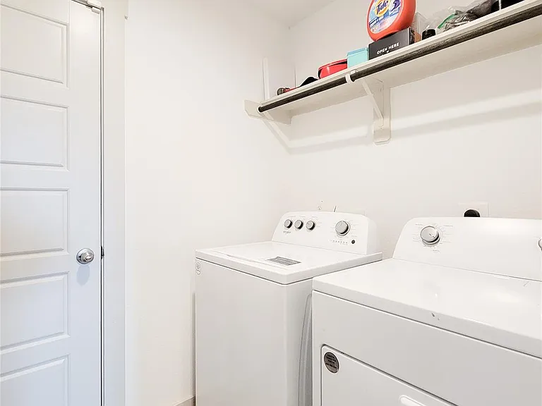 7919 Grey Wolfe Ln — Photo 21