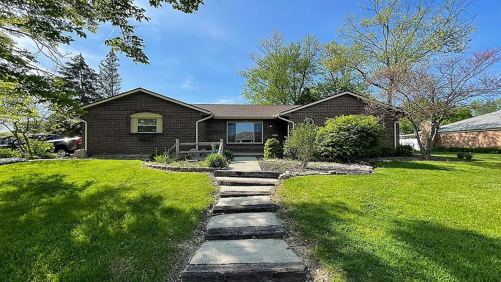 4506 Colby Way photo 1