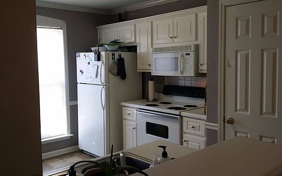 3rd image of 210 Harvestwood Dr