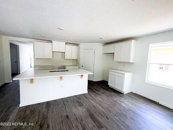 5th image of 2275 SHADY BREEZE Lane