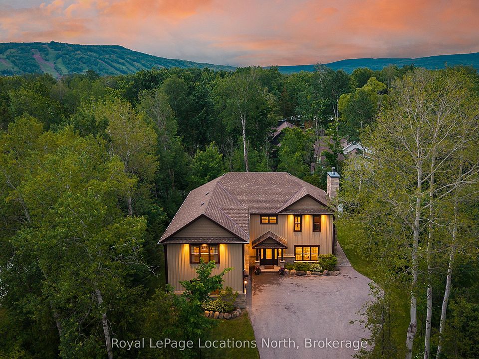 1st image of 4 Woodview Dr