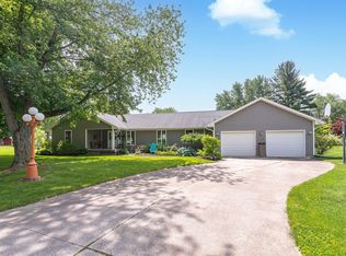 724 E 48th St, Marion, IN 46953