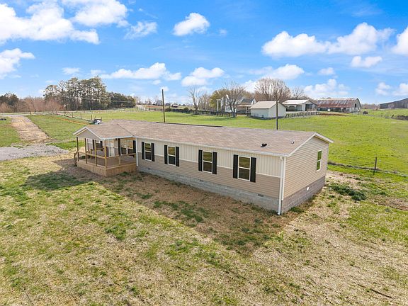 4th image of 906 Denney Rd