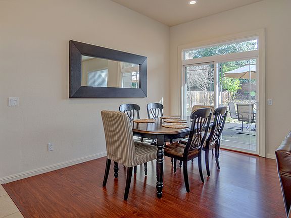 3rd image of 11837 Prospect Hill Dr