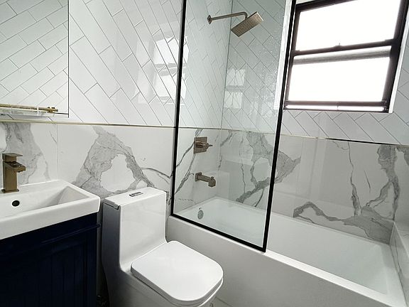4th image of 7-9 Saint Pauls Ave #4R