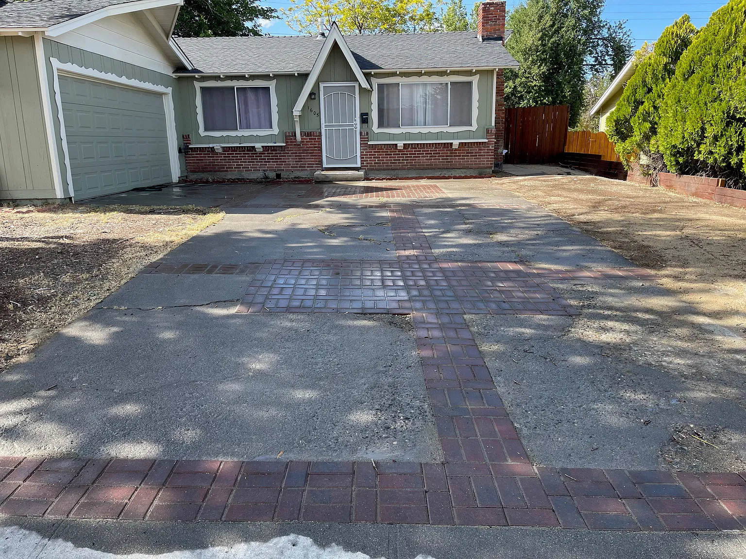 1605 W 6th St — Photo 3