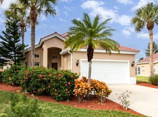 195 Lady Palm Dr, Naples, FL 34104