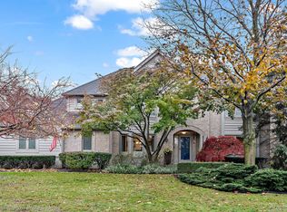 1247 Barton Way, Troy, MI
