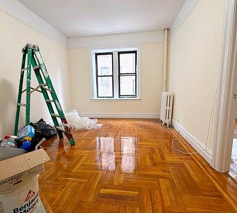 2nd image of 50 Seaman Ave Unit 11