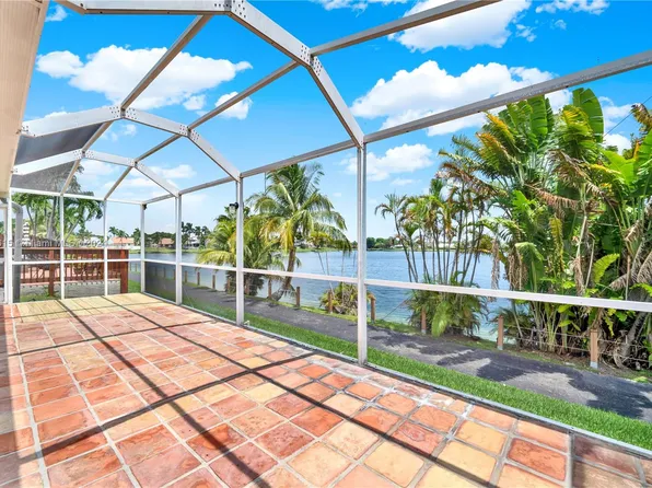 22005 SW 100th Pl, Cutler Bay, FL 33190