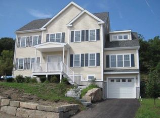 15 Maple Leaf Dr, Hyde Park, MA 02136