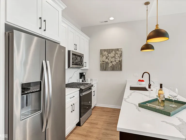 5201 S Wabash Ave #2 — Photo 10