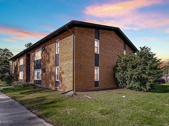 2nd image of 6924 Columbia Ave APT 1
