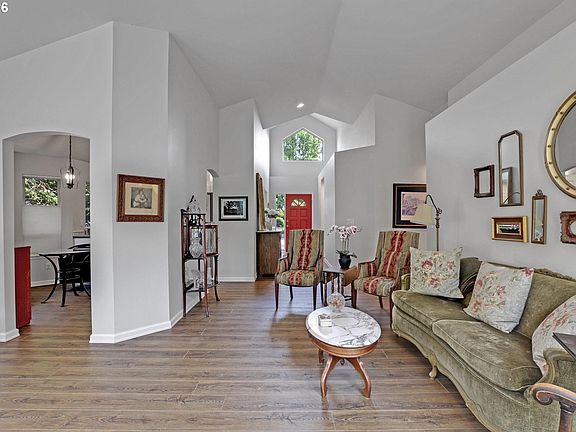 3rd image of 32565 SW Juliette Dr