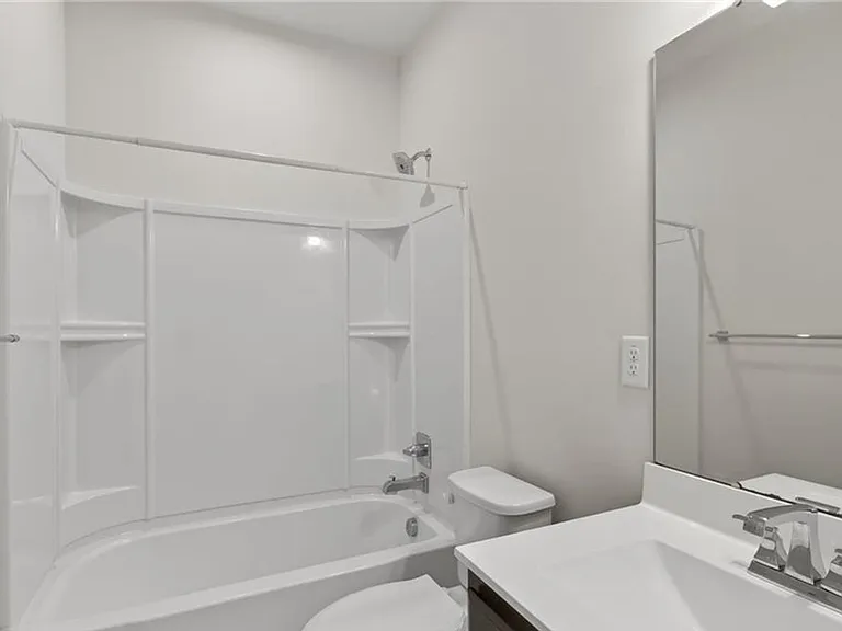 459 Westport St — Photo 14