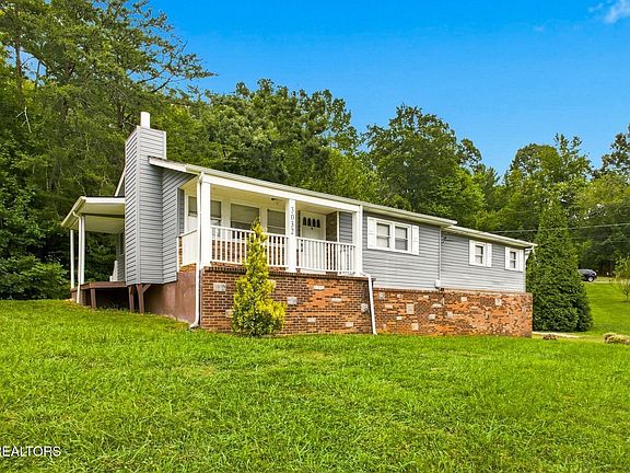 3rd image of 3032 Bakertown Rd