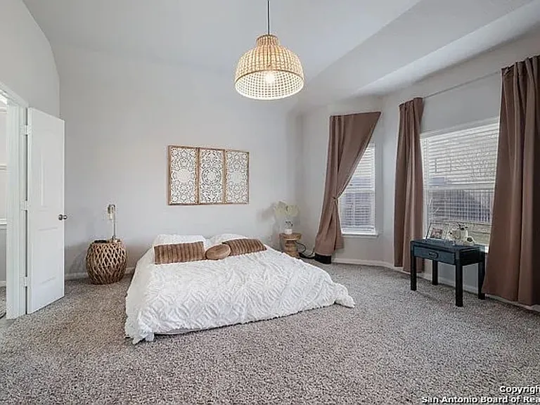 8909 Elizabeth Park — Photo 17