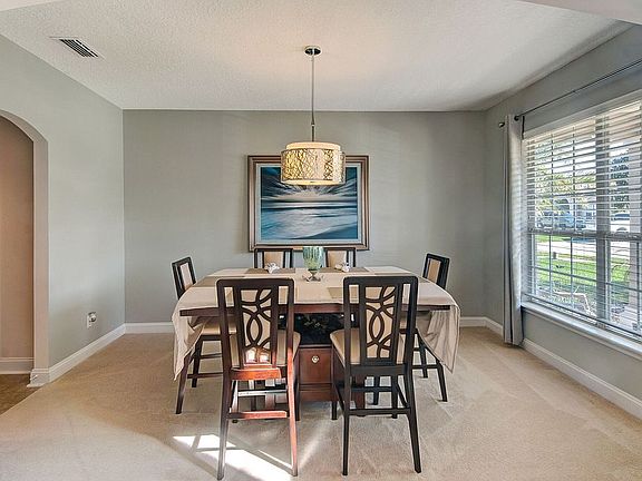 5th image of 2609 S Waterleaf Dr