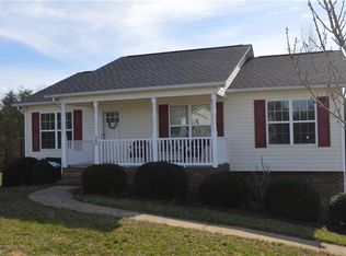 309 Westbridge Pl, Mount Airy, NC 27030