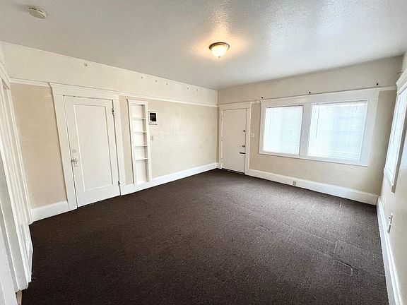 4th image of 433 21st St #433