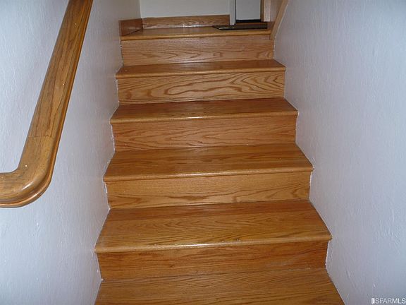 4th image of 54 Plymouth Cir