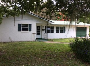 445 N Park St, Crescent City, FL 32112